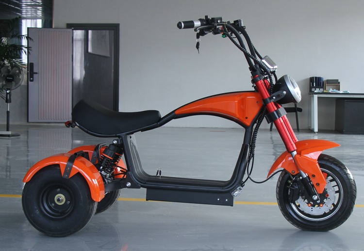 Voiture dénude sans batterie ni chargeur