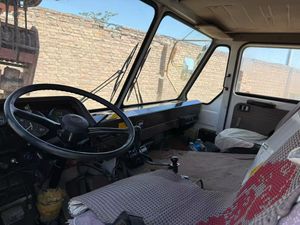 Moteur de pompe d'occasion KATO TADANO NK500E-V NK250E-V NK300E TG500E TG700E TG1000E TG1500E TR250M TR500EX KR25H KR50H TG80E 50 tonnes - Product Image 4