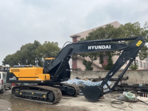 รถขุดมือสอง Hyundai HX220HD พร้อมบุ้งกี๋ขุดขนาด 0.32 เมตร น้ำหนักใช้งาน 20 ตัน เครื่องยนต์ Hitachi ปั๊มไฮดรอลิก Doosan - Product Image 4