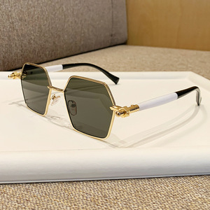 Polygonal Sunglasses Unisex UV400 PC Lens Plastic Metal Frame <b>Light</b> Weight Outdoor Square <b>Shades</b> - Product Image 4