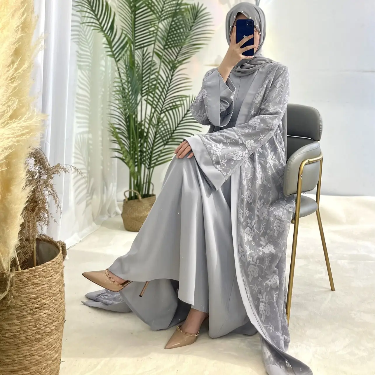 2024 grosir Lebaran Dubai Turki elegan sederhana kustom wanita gaun Muslim Abaya lengan terompet 2 potong Set Kimono Abaya
