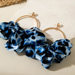 Orecchini Pendenti Geometrici Circolari con Gemme e Tessuto Leopardato Colorato per Gioielleria - Vendita all'Ingrosso - Product Image 1