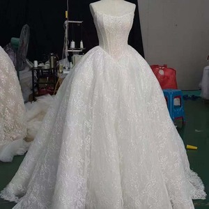 Vestido de Novia Jancember Hz021 Elegante Blanco Puro con Corsé Basco con Varillas Visibles y Encaje Francés en Toda la Superficie - Product Image 1