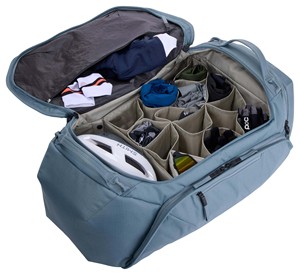 Bolsa de lona reutilizable personalizada de muestra gratuita, tipo bandolera, para viaje, compras, o como bolsa de mensajería, fabricada con material reciclado. - Product Image 5