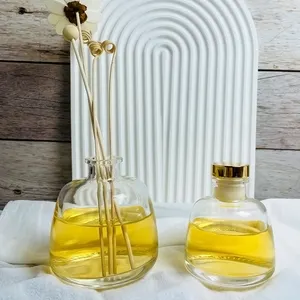 Wholesale Home Decoration Fragrance Scent Reed Diffuser Aroma Set With Gift Box Empty Luxury Glass Bottles