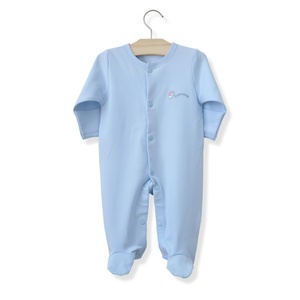 Combinaison bébé en coton biologique personnalisée, barboteuse à fermeture à boutons-pression, couleur unie, ajustement parfait, vêtements pour nouveau-nés <span class=keywords><strong>de</strong></span> 0 à 12 mois - Product Image 2
