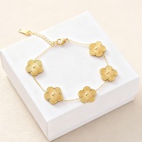 Fabrieksgroothandel grensoverschrijdende waterdichte, niet-verblekende roestvrijstalen diamanten luxe trendy dames armband verguld met 18K goud