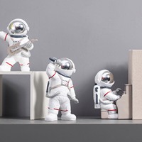 Décoration d'astronaute nordique serre-livres bibliothèque Spaceman décoration de la maison moderne pour la décoration de bureau à domicile