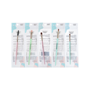 แปรงแต่งหน้า LMLTOP แบบแพ็คเดี่ยว แปรงปัดแป้ง ขนแปรงไนลอน ด้ามจับพลาสติก แปรงปัดแก้มแบบพกพา - Product Image 5