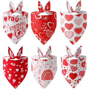 Nueva Toalla Triangular para Perros con Estampado Invernal para el Día de San Valentín, Accesorios para Mascotas de Poliéster - Product Image 1