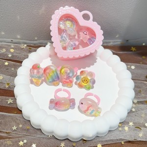Anelli per bambine, set di anelli gioiello per giochi di ruolo e travestimenti da principessa, anelli regolabili multicolori per bambini, ideali come regali di compleanno - Product Image 1
