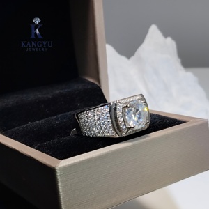 Offre Spéciale Vintage Hip Hop 925 Sterling Silver Moissanite <span class=keywords><strong>Ring</strong></span> - Iced Out Retro Bling <span class=keywords><strong>Ring</strong></span> for <span class=keywords><strong>Men</strong></span> - Product Image 4