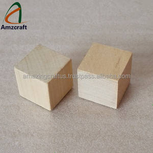 Venta al por mayor de bloques de madera de tamaño mini, cubos de madera de goma artesanal con grabado láser en seis lados - Product Image 4