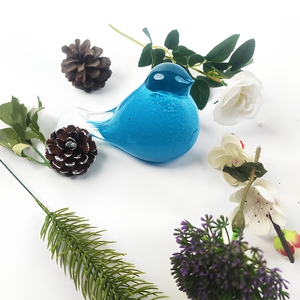Figurine d'oiseau en verre soufflé artisanal Crystal Coast, best-seller, bleu, vert, ambre, sculpture colorée pour la maison, Pâques, Noël - Product Image 6