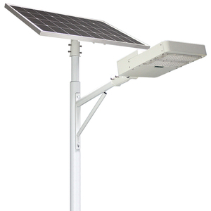 Lampe <span class=keywords><strong>solaire</strong></span> LED de rue à détecteur de mouvement intelligent, en aluminium, pour extérieur, 50w 60w 80w 100w 120w, <span class=keywords><strong>prix</strong></span> de gros XIUBEN - Product Image 1