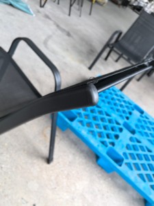 Paquete de 6 Sillas de Comedor Apilables de Acero Negro con Reposabrazos para Patio Trasero, Terraza, Jardín - Product Image 6