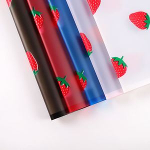 Papel de Regalo con Diseño de Fresas Rojas de 58*58cm, Papel de Envolver sin Recubrimiento ni con Recubrimiento de PE para Floristería - Product Image 3