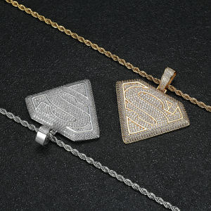 Pendentifs Hip Hop JWY Factory en argent 925 et plaqué or glacé, collier en forme de Superman pour enfants, pierre principale en zircon, fabriqué en laiton - Product Image 4