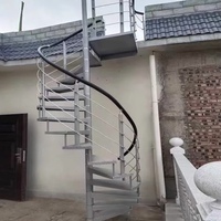 Escaliers en colimaçon modernes Vente personnalisée Echelle en fer métallique Escalier en colimaçon Escalier en colimaçon en acier inoxydable pour intérieur extérieur