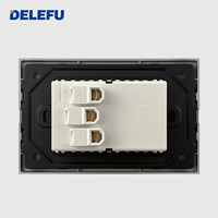 Interrupteur et prise murale noirs standard brésiliens DELEFU, durables avec ports USB + Type-C