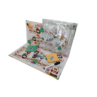Jeu d'échecs de table miniatures à faible coût avec des pièces en papier/plastique certifiées Smeta pour le plaisir familial et les soirées