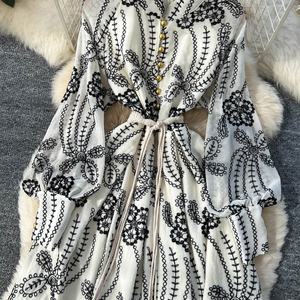 เดรสคอวีแขนกุดทรงเอ, เดรสพิมพ์ลายเอวทรงเอขอบใบบัวแนวย้อนยุคสำหรับฤดูใบไม้ผลิฤดูใบไม้ร่วง - Product Image 4