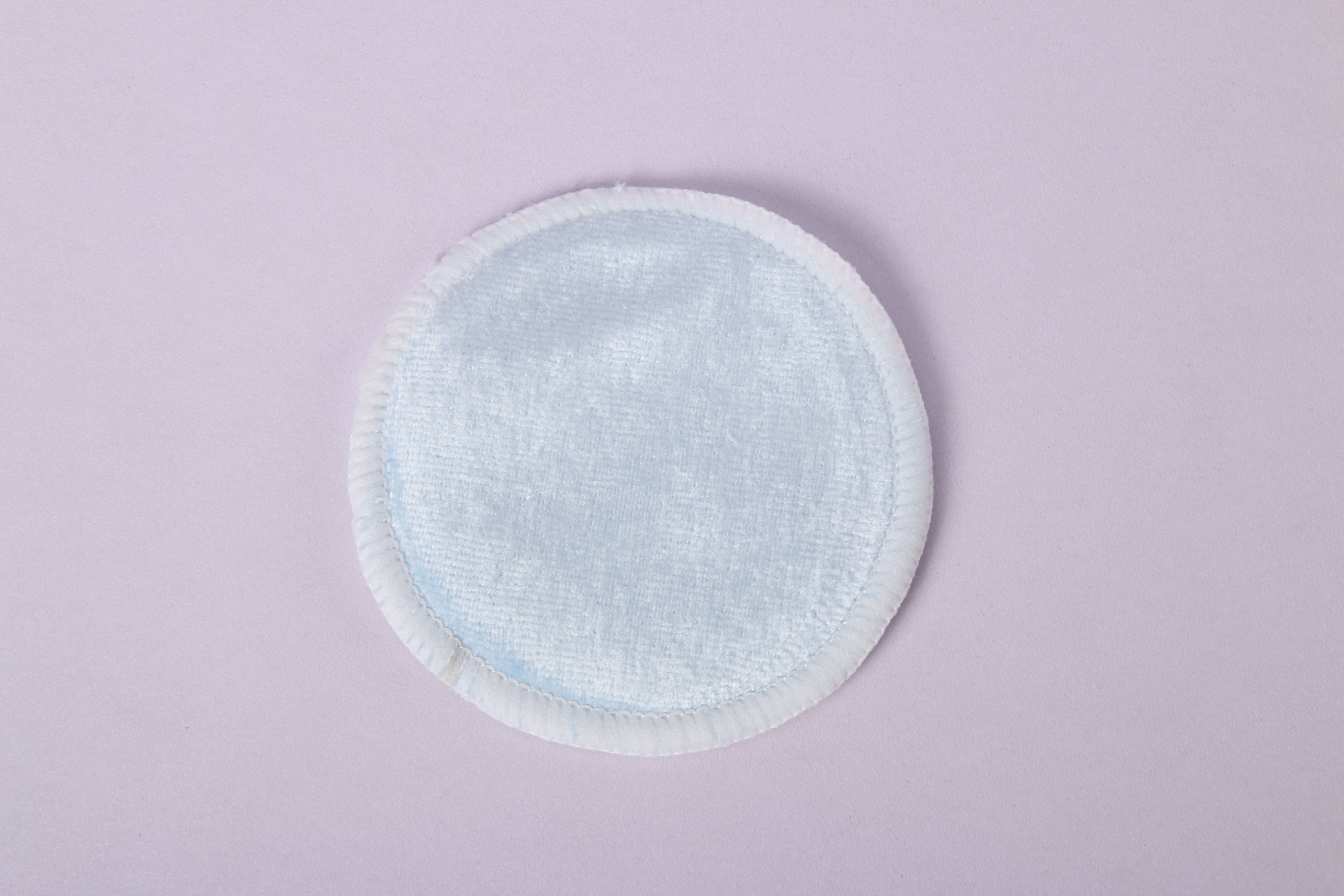 สีน้ำเงิน