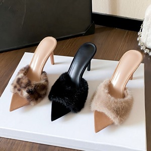 Sandales <span class=keywords><strong>mules</strong></span> à <span class=keywords><strong>talon</strong></span> aiguille en fourrure douce pour <span class=keywords><strong>femme</strong></span>, <span class=keywords><strong>avec</strong></span> semelle intérieure confortable, élégantes, à bout ouvert, à enfiler, pour les soirées, les rendez-vous et le quotidien - Product Image 5