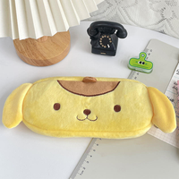Lot de trousses à crayons en peluche mignonnes en gros, étuis à crayons en tissu à motif animal de dessin animé pour étudiants, école, bureau, logo personnalisé