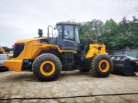 Chargeuse sur pneus d'occasion Liugong CLG856H 6 tonnes, modèle 2025, moteur Cummins 165 kW, 1000 heures de fonctionnement, cabine climatisée