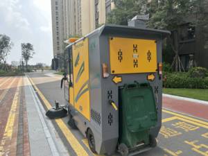 Новая электрическая промышленная машина для подметания пола RENQI LUBA для уборки улиц в мастерских - Product Image 2