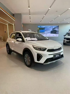 Kia Stonic 2022 d'occasion, SUV 1.4L CVT, toit ouvrant, 5 portes, 5 places, essence, crossover compact - Product Image 2