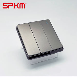 Moderno 10A 16A 250V Interruptor de enchufe de pared Estándar del Reino Unido Fábrica al por mayor Marco de cobre galvanoplastia 100000 veces con 2 salidas de PC - Product Image 5