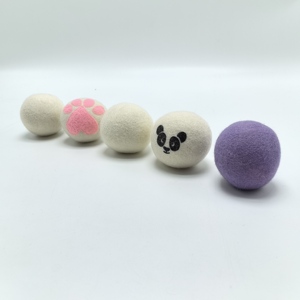 Motif de patte de chat Panda de dessin animé personnalisé boule de <span class=keywords><strong>laine</strong></span> en feutre écologique biologique - Product Image 3