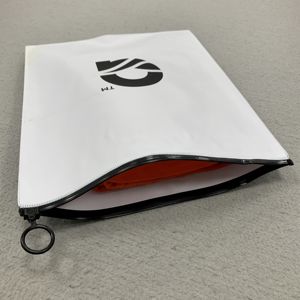 Bolsa con Cierre Hermético Personalizada Ecológica <span class=keywords><strong>Blanca</strong></span> Mate, Bolsa de Plástico con Cierre para Camisetas, Trajes de Baño y Ropa - Product Image 6