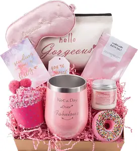Lady's birthday gift Lady's relaxation spa gift Unique Happy Birthday bath set gift box for her mom sister's best friend