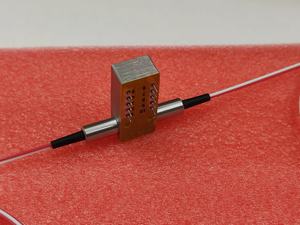 Conmutador Óptico Mecánico de Fibra Óptica Bypass OSW 2x2, Multimodo 50/125, 850nm 3v - Product Image 2