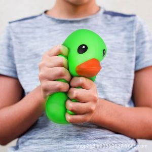 Jouet de compression en forme de canard de 15 cm, jouet anti-stress, jouet souple - Product Image 2
