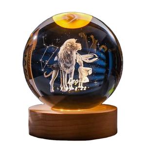 Lámpara <span class=keywords><strong>de</strong></span> Mesa <span class=keywords><strong>de</strong></span> Cristal <span class=keywords><strong>con</strong></span> Sistema Solar 3D Tallado, Blnieece OEM 2024, <span class=keywords><strong>con</strong></span> Base <span class=keywords><strong>de</strong></span> Madera para Habitación Infantil - Product Image 3