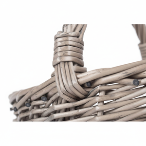 Cesta de mimbre lavada antigua sin forro para baño o compras producto hecho a mano - Product Image 1