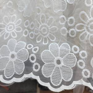 ชุดเดรสสำหรับผู้หญิงผ้าไหมแก้วปักลายดอกเบญจมาศละลายน้ำได้ - Product Image 3