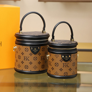 2026Luxury Genuine <strong>Leather</strong> Cylinder <strong>Bucket</strong> Handheld Fortune Barrel Shoulder Crossbody <strong>Bag</strong> for <strong>Women</strong> - Product Image 4