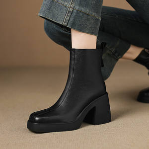 Chaussures élégantes à bout carré simples, fabriquées à la main, couleur unie, antidérapantes, imperméables, rétro, décontractées, à talon moyen épais, tendance - Product Image 3