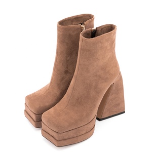Botas cortas de cuero de ante hechas a mano para mujer, zapatos de tacón alto grueso con plataforma y punta cuadrada, cremallera lateral en el tobillo, color sólido, talla 43 - Product Image 3