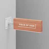 Plaque de signalisation personnalisable moderne, écologique et résistante à l'eau pour toilettes de centre commercial, bureau, porte de salle de bain, WC, en bois