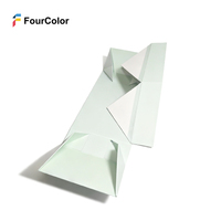 Nouvelle boîte cadeau pliable de luxe en carton rigide avec design personnalisé, laminage mat, vernis sélectif UV et fermeture magnétique