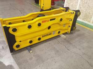 Martillo Hidráulico SB81A Tipo Superior para Construcción y Minería, Nuevo, con Componentes Principales: Cincel, Martillo y Motor - Product Image 5