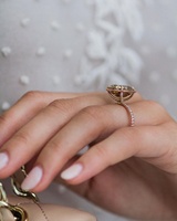 JOVOVASMILE Bague de fiançailles et de mariage en or rose 9K avec moissanite en forme de coussin de champagne hybride glacé 8CT pour femme, cadeau