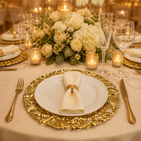 Assiette de présentation dorée ornée de 13 pouces en PP, motif floral européen en relief, pour mariages, banquets, hôtels et événements