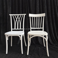 Chaises Napoléon empilables en plastique transparent à prix abordable pour événements